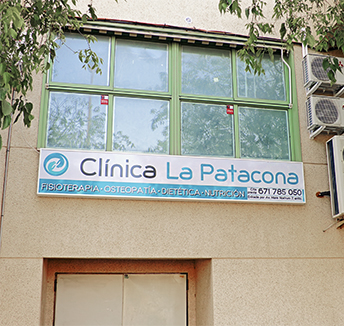 Fachada de Clínica La Patacona en Alboraya